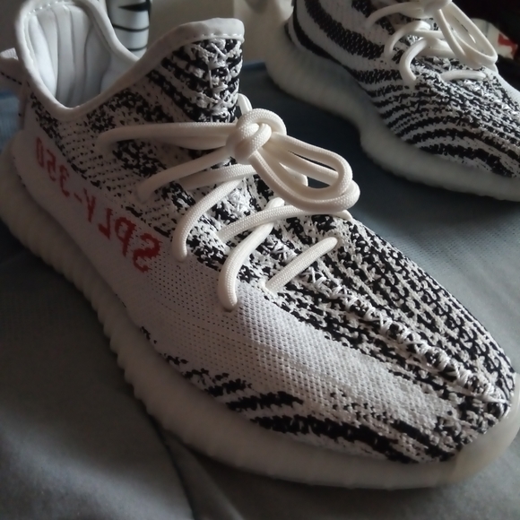 Zebra Yeezys - Picture 7 of 8